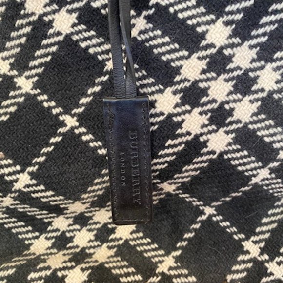 *Like New* Burberry London Wool Plaid Check Tote (Black and White) - Picture 2 of 5